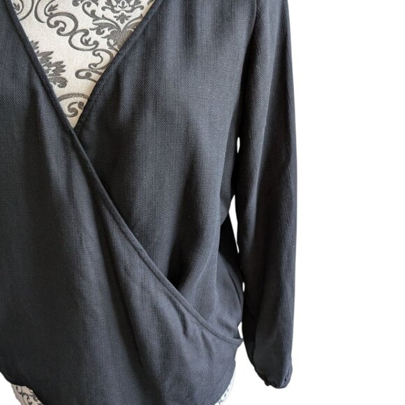 Vetta The Gathered Sleeve Wrap Top Black Tencel V Neck Puff Sleeve Women's Small - Picture 7 of 15